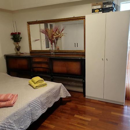 Apartament Kомната Гостья Ateny Zewnętrze zdjęcie