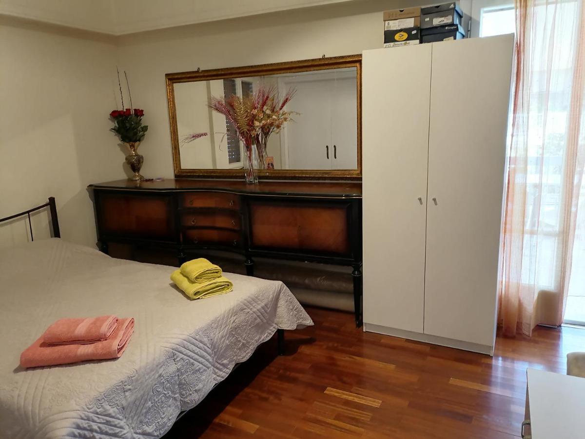 Apartament Kомната Гостья Ateny Zewnętrze zdjęcie